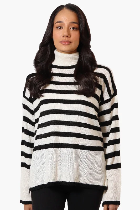 Beechers Brook Striped Turtleneck Pullover Sweater - White